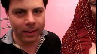 Syg fyr knepper i helligdage Indisk kone for penge Snyd tøs