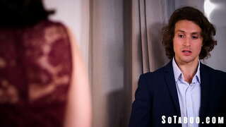 A Bál Este Kicsit Fellángol A Szenvedély Között, Tesó, Hugi