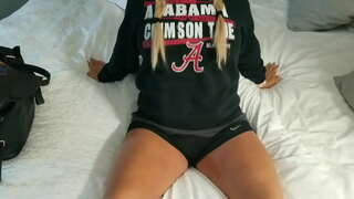 Гурт кышноос борӟемен блондинкаос тэтчаны люкетэз