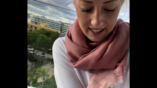 Мастурбация до оргазму в готелі на Майорці!